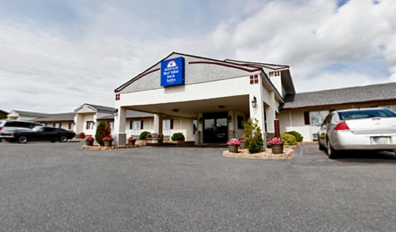 Americas Best Value Inn & Suites Thief River Falls Bagian luar foto