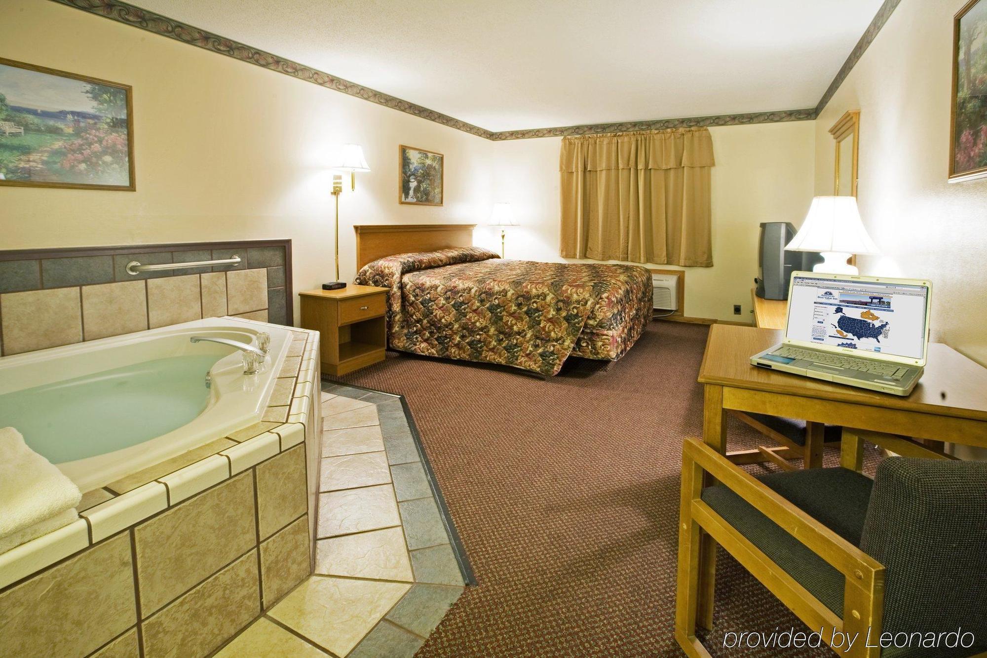 Americas Best Value Inn & Suites Thief River Falls Ruang foto