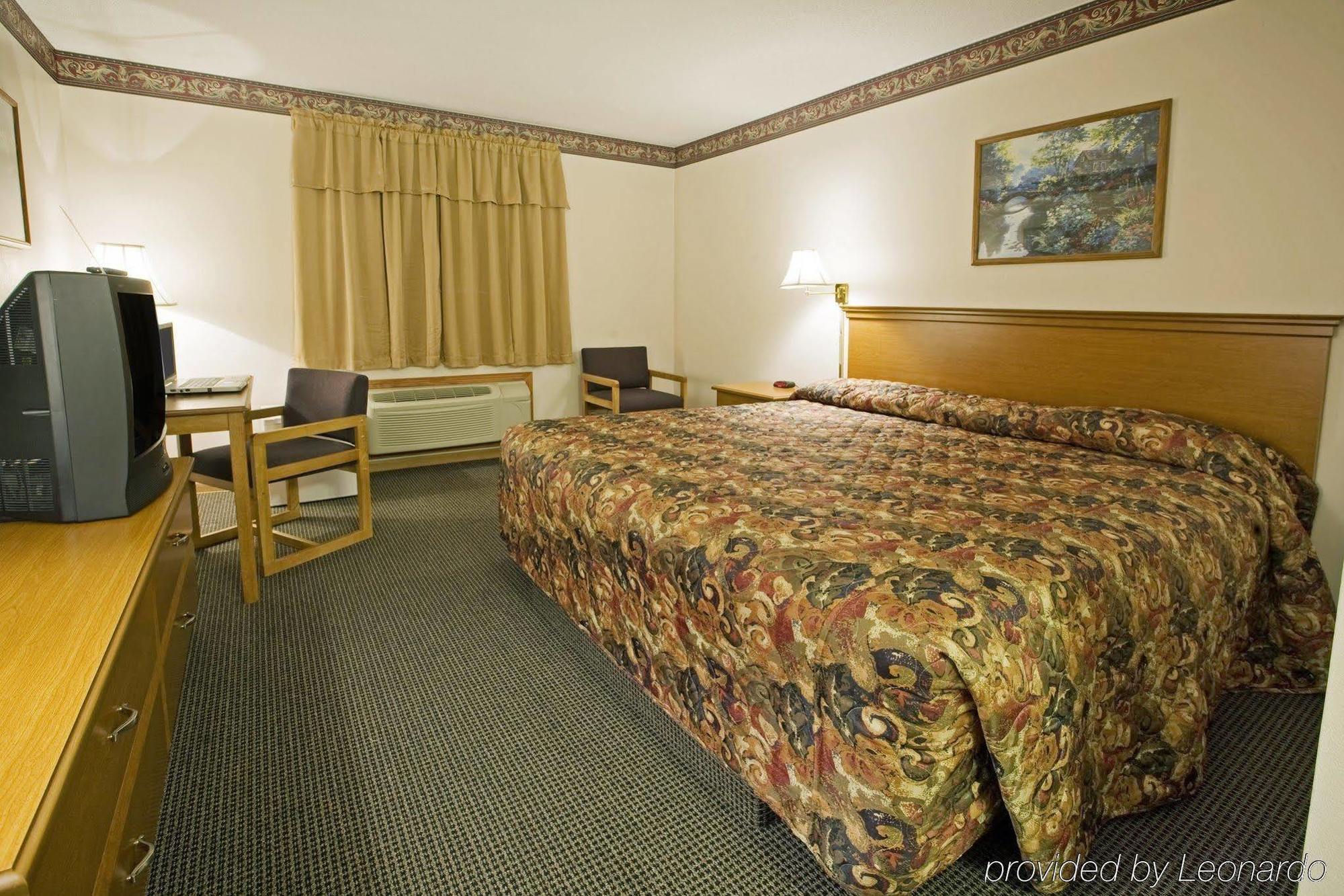 Americas Best Value Inn & Suites Thief River Falls Ruang foto