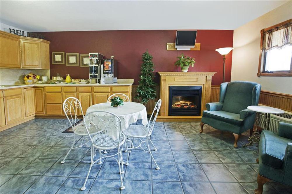 Americas Best Value Inn & Suites Thief River Falls Restoran foto